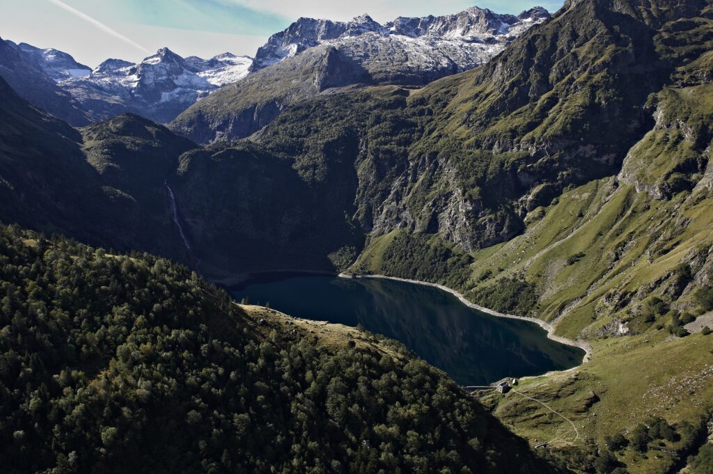 Le lac d’Oô a une capacité de 15 millions de m3, dont 8 millions peuvent être mobilisés pour le soutien d’étiage de la Garonne ©Taillefer/SMEAG